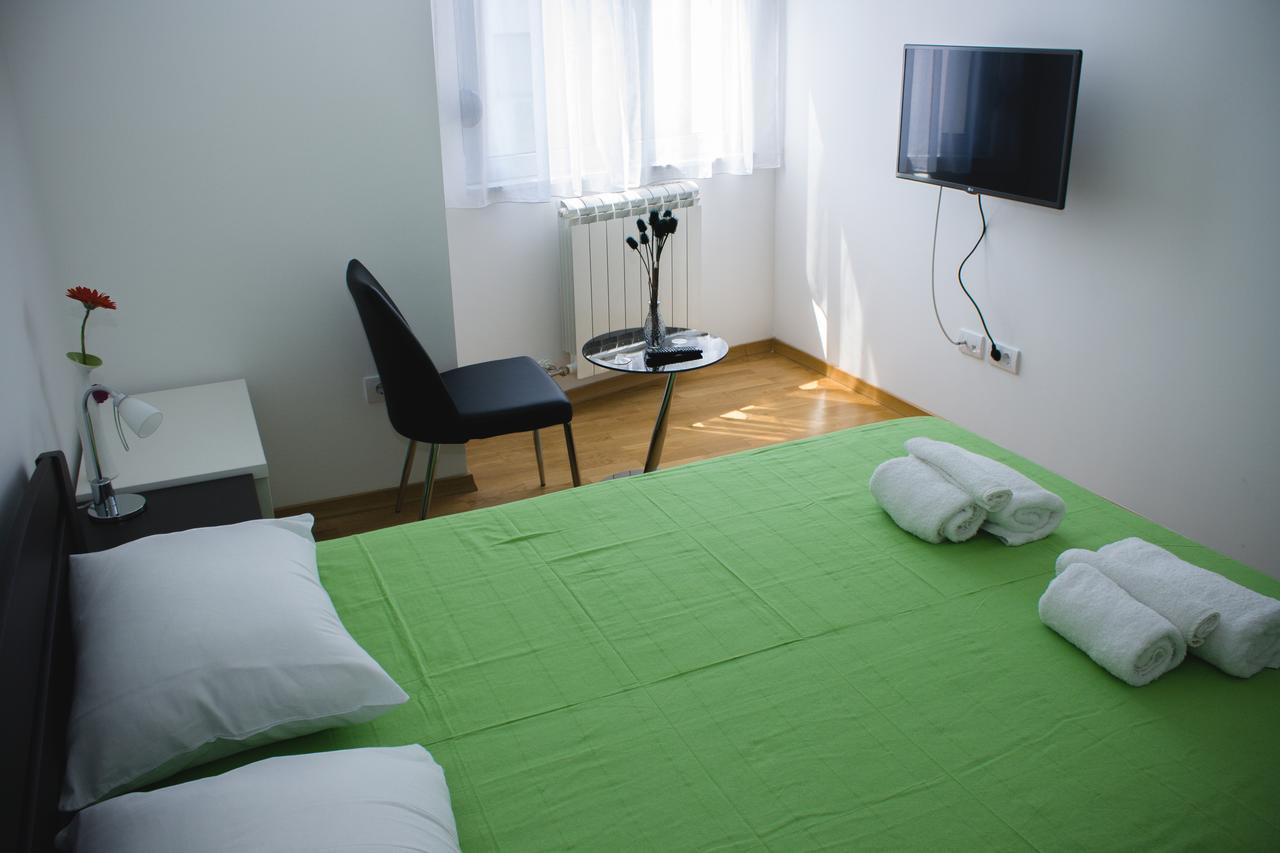 Botanical Garden Apartments Белград Екстериор снимка