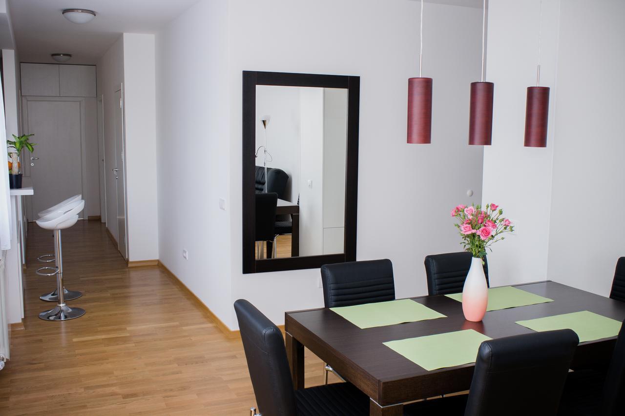 Botanical Garden Apartments Белград Екстериор снимка