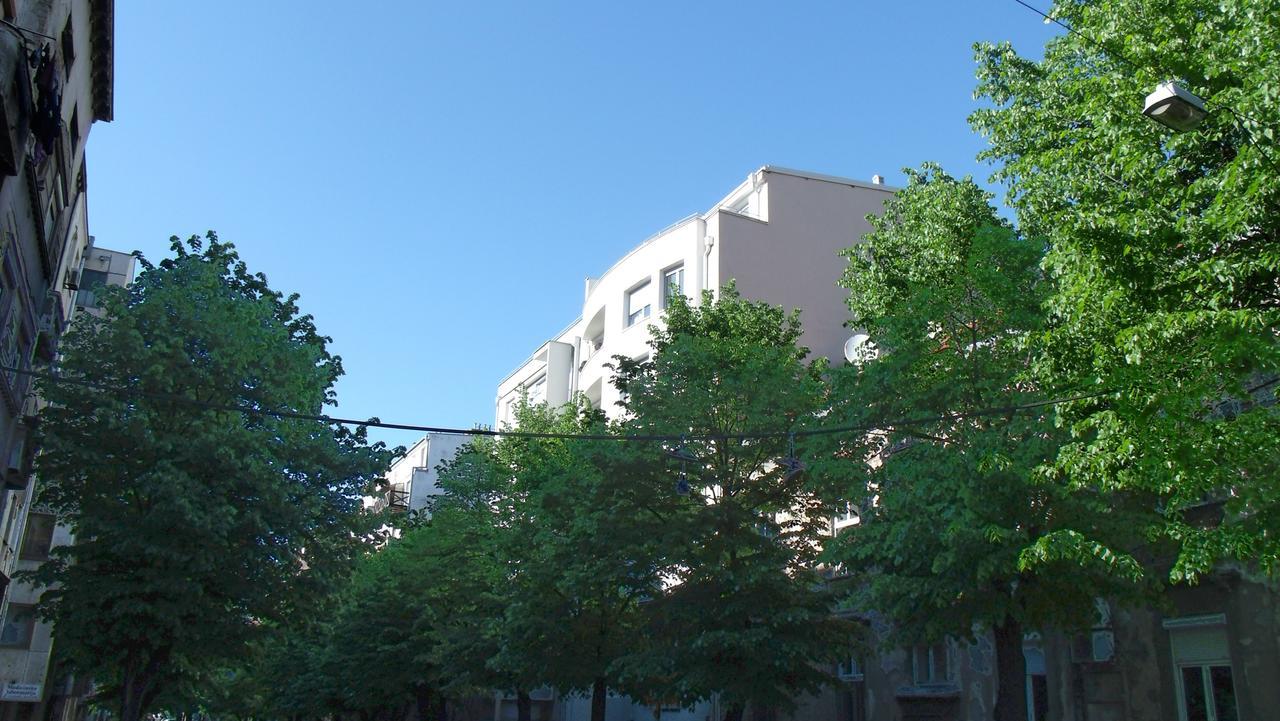 Botanical Garden Apartments Белград Екстериор снимка