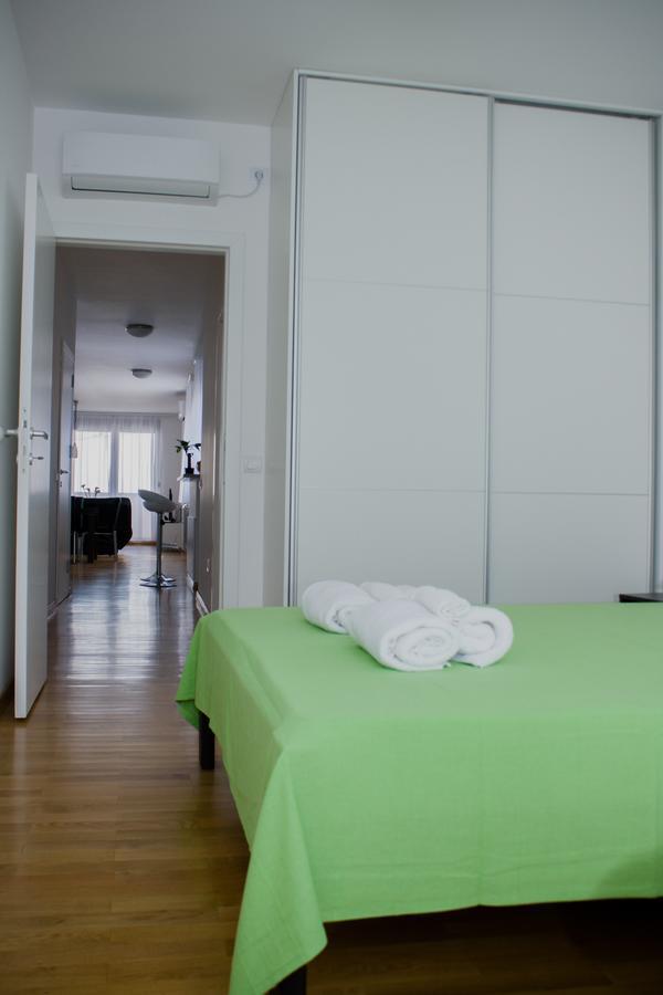 Botanical Garden Apartments Белград Екстериор снимка
