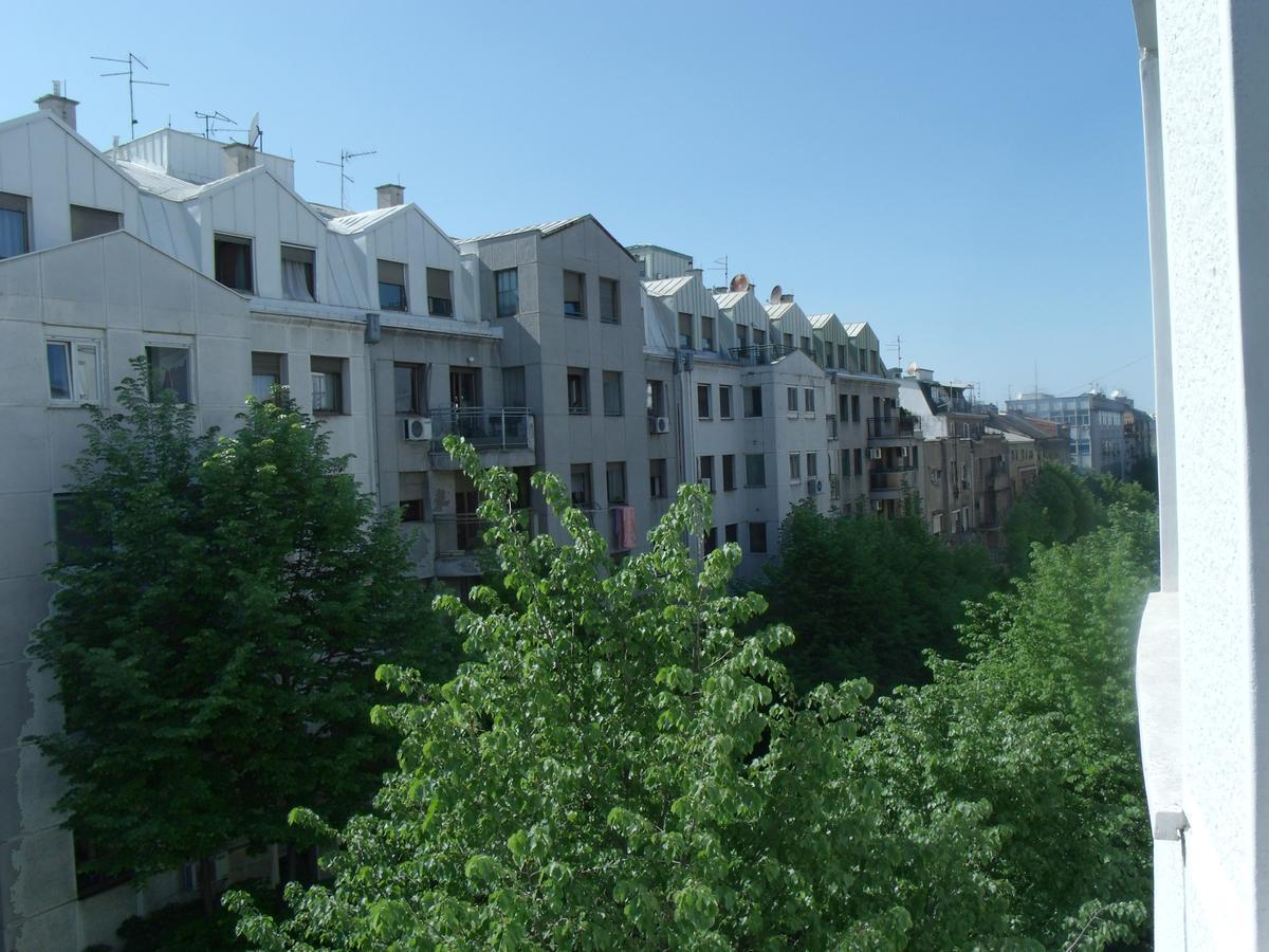 Botanical Garden Apartments Белград Екстериор снимка